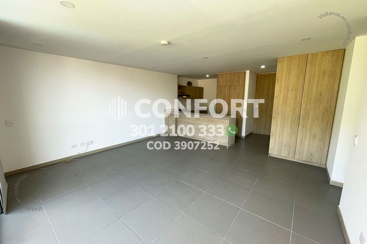 Apartamento de 3 alcobas en arriendo en Loma Del Escobero, Envigado, 95 m² · foto 4 de 24