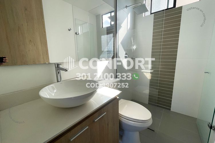 Apartamento de 3 alcobas en arriendo en Loma Del Escobero, Envigado, 95 m² · foto 13 de 24