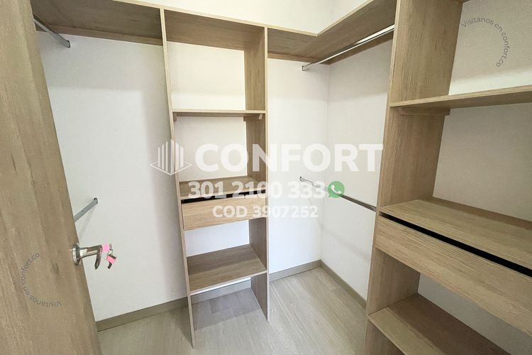 Apartamento de 3 alcobas en arriendo en Loma Del Escobero, Envigado, 95 m² · foto 14 de 24
