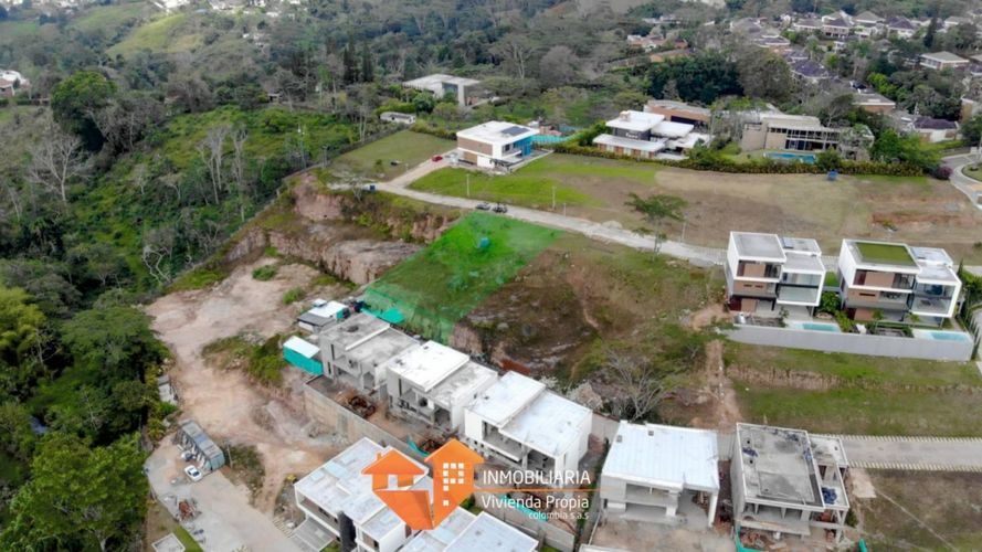 Lote en venta en Ruitoque Condominio, Floridablanca, 1160 m² · foto 3 de 3