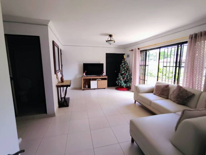 Casa de 3 alcobas en venta en Lorena, Medellín, 102 m² · foto 7 de 24