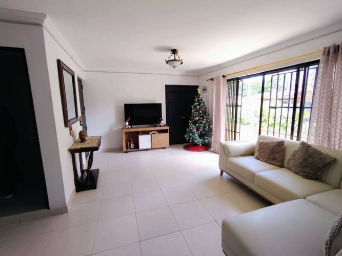 Casa de 3 alcobas en venta en Lorena, Medellín, 102 m² · foto 8 de 24