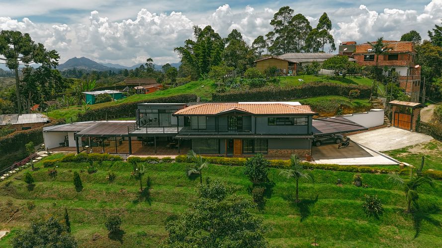 Casa de 5 alcobas en venta en Santa Ana, Rionegro, 250 m² · foto 5 de 24