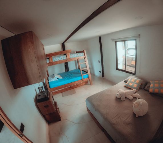 Casa de 5 alcobas en venta en Santa Ana, Rionegro, 250 m² · foto 19 de 24