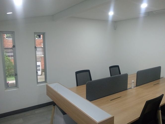 Oficina en arriendo en Laureles, Medellín, 205 m² · foto 3 de 18