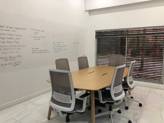 Oficina en arriendo en Laureles, Medellín, 205 m² · foto 8 de 18