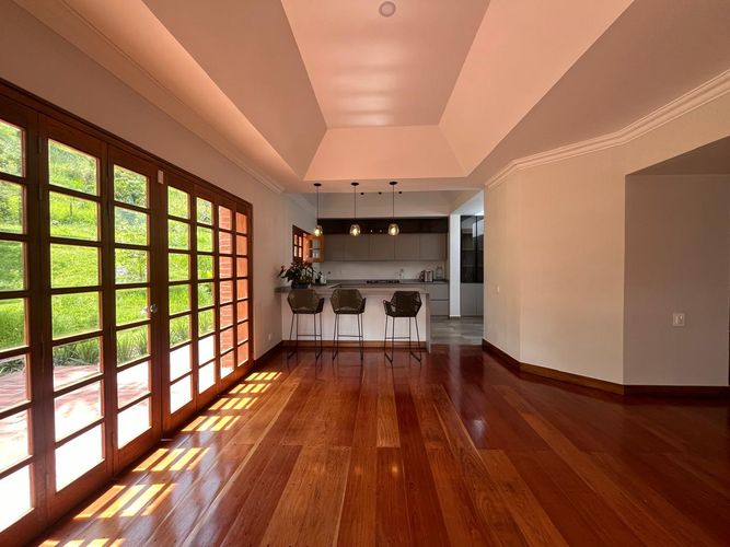 Casa de 3 alcobas en venta en Escobero, Envigado, 300 m² · foto 7 de 20