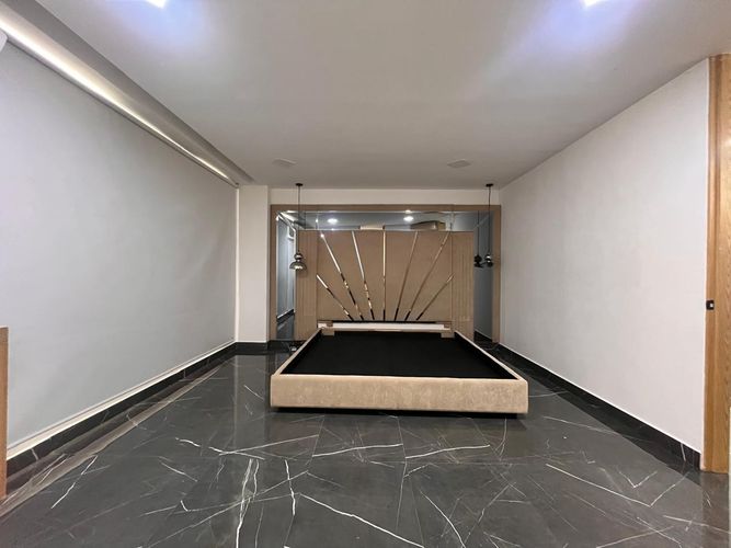 Casa de 3 alcobas en arriendo en Loma El Atravesado, Envigado, 347 m² · foto 5 de 20