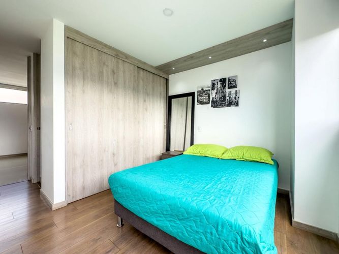 Apartamento de 3 alcobas en arriendo en El Poblado, Medellín, 134 m² · foto 7 de 16