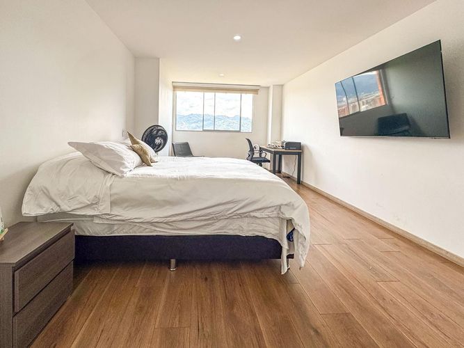 Apartamento de 3 alcobas en arriendo en El Poblado, Medellín, 134 m² · foto 13 de 16