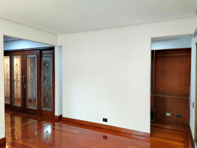 Apartamento de 3 alcobas en arriendo en Las Lomas, Medellín, 225 m² · foto 9 de 18