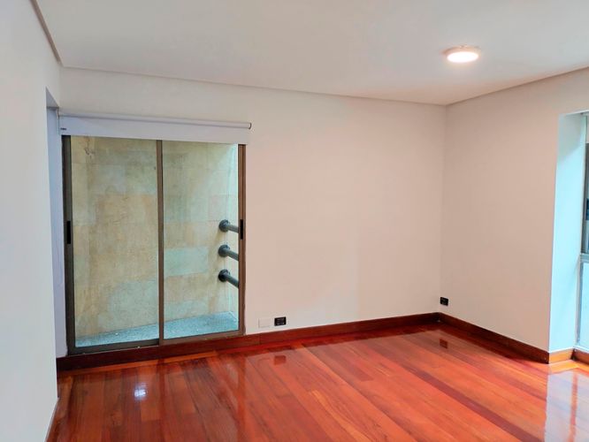 Apartamento de 3 alcobas en arriendo en Las Lomas, Medellín, 225 m² · foto 10 de 18