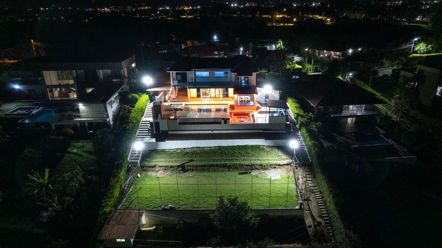 Casa de 6 alcobas en venta en Pueblito Cafetero, Pereira, 389 m² · foto 5 de 24
