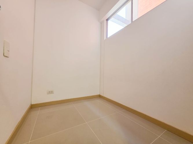 Apartamento de 3 alcobas en venta en Loma De Las Brujas, Envigado, 128 m² · foto 7 de 18