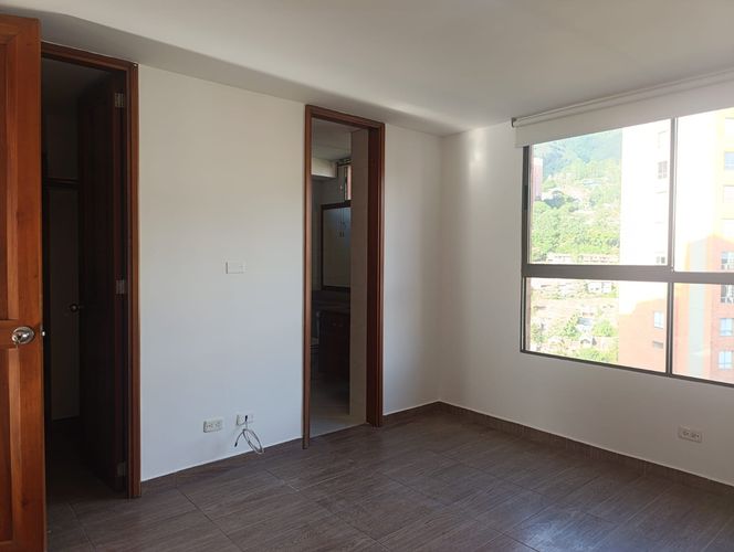 Apartamento de 3 alcobas en venta en El Poblado, Medellín, 143 m² · foto 9 de 18
