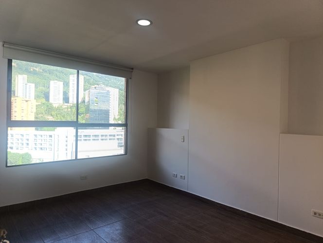 Apartamento de 3 alcobas en arriendo en El Poblado, Medellín, 143 m² · foto 12 de 18