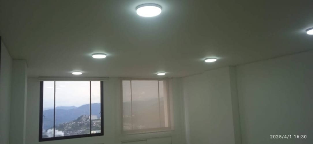Oficina en venta en Av Paralela, Manizales, 40 m² · foto 3 de 6