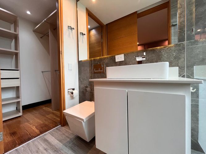 Apartamento de 3 alcobas en venta en El Poblado, Medellín, 245 m² · foto 18 de 20