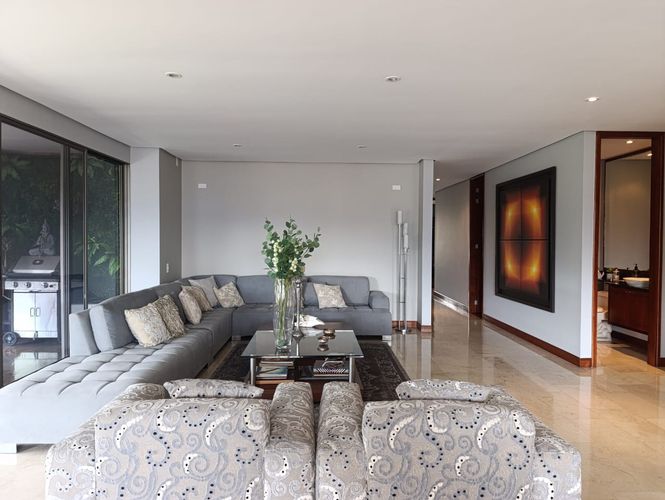 Apartamento en venta en Las Lomas, Medellín, 320 m² · foto 2 de 20