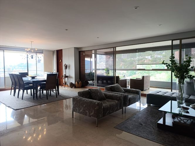 Apartamento en venta en Las Lomas, Medellín, 320 m² · foto 4 de 20