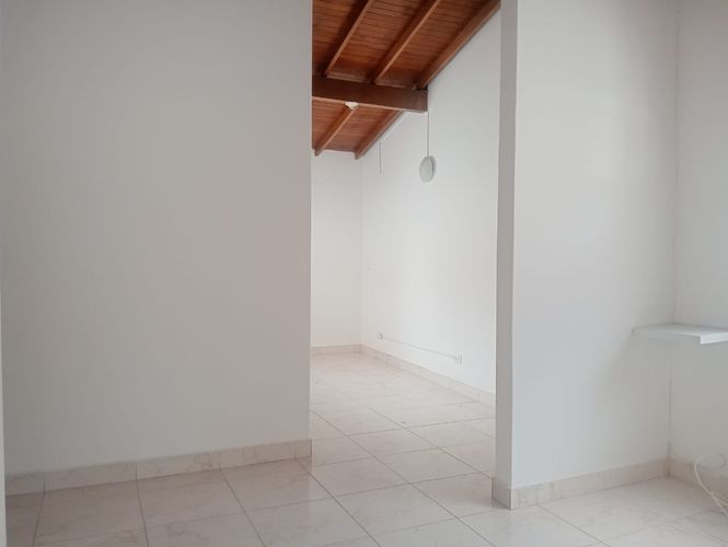 Oficina en arriendo en Laureles, Medellín, 200 m² · foto 2 de 19