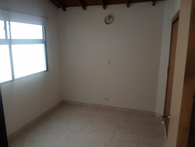 Oficina en arriendo en Laureles, Medellín, 200 m² · foto 8 de 19