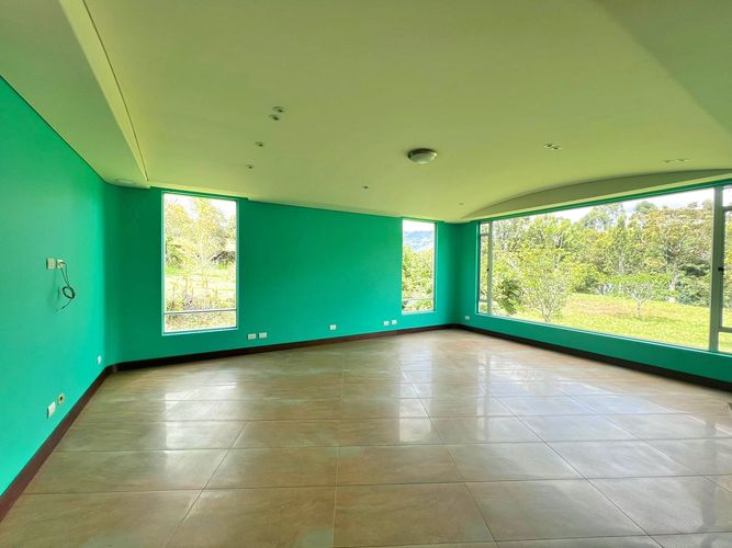 Casa de 5 alcobas en venta en La Ceja, 499 m² · foto 10 de 15