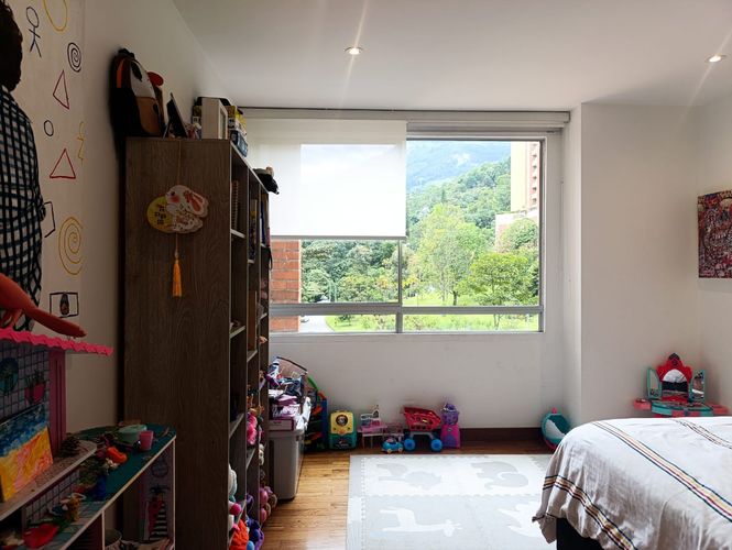 Apartamento de 3 alcobas en venta en El Poblado, Medellín, 250 m² · foto 9 de 18