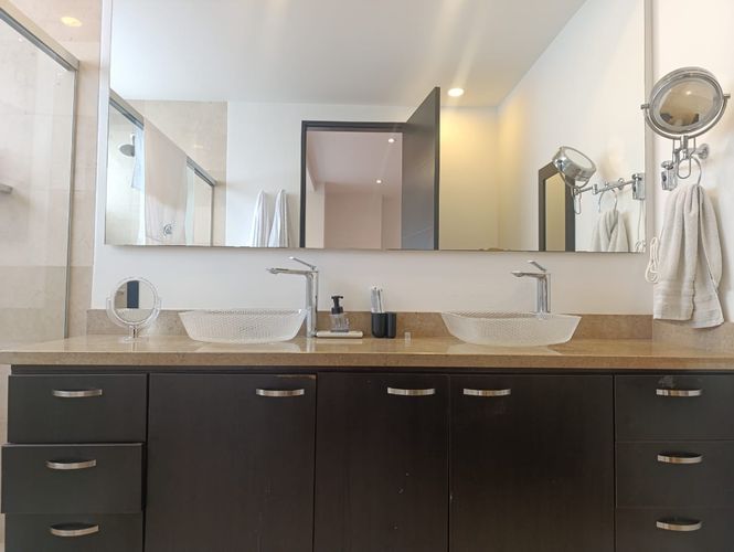 Apartamento de 3 alcobas en venta en El Poblado, Medellín, 250 m² · foto 14 de 18