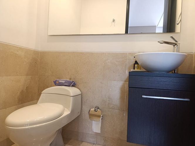 Apartamento de 3 alcobas en venta en El Poblado, Medellín, 250 m² · foto 18 de 18