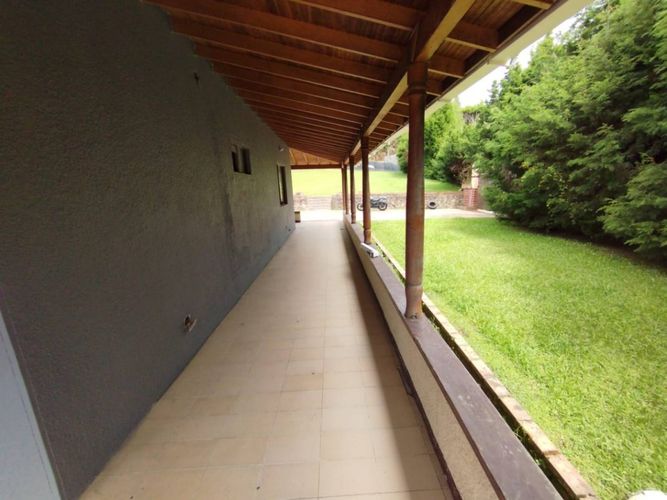 Casa de 5 alcobas en arriendo en Hojas Anchas, Guarne, 285 m² · foto 14 de 14