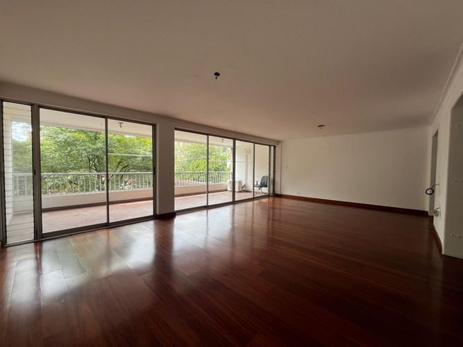 Apartamento de 4 alcobas en venta en El Poblado, Medellín, 195 m² · foto 2 de 20