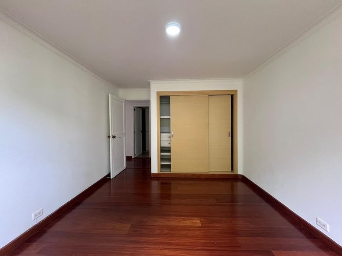 Apartamento de 4 alcobas en venta en El Poblado, Medellín, 195 m² · foto 8 de 20