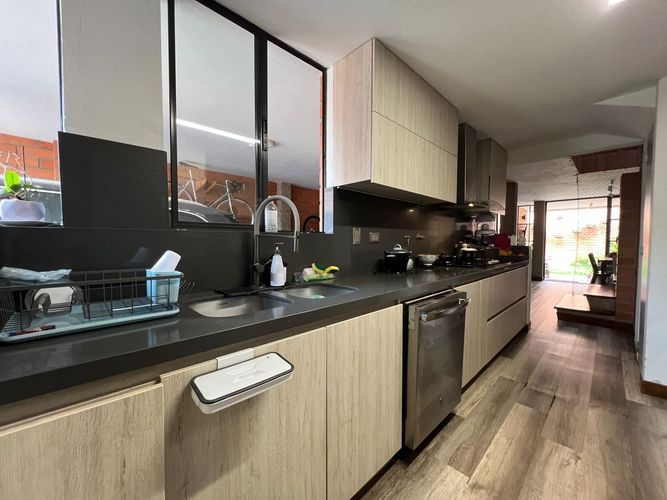 Casa de 3 alcobas en venta en La Pradera, Envigado, 141 m² · foto 7 de 21
