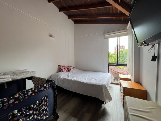 Casa de 3 alcobas en venta en La Pradera, Envigado, 141 m² · foto 10 de 21