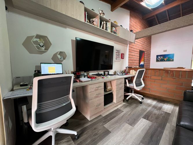 Casa de 3 alcobas en venta en La Pradera, Envigado, 141 m² · foto 11 de 21