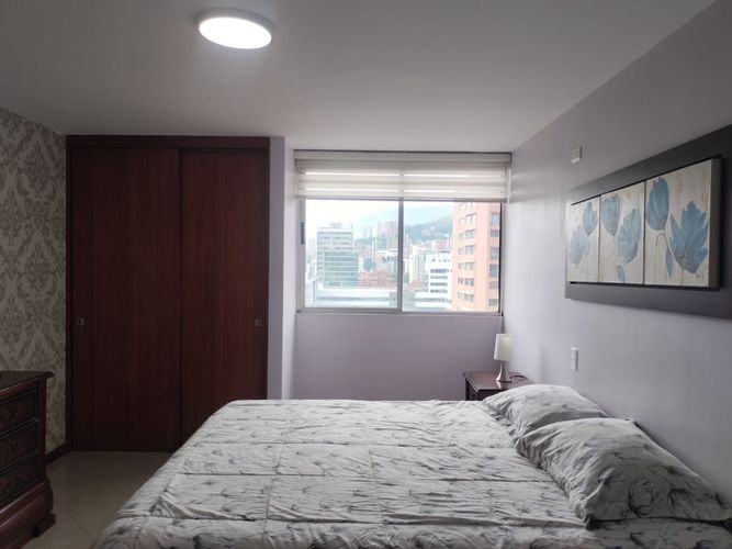 Apartamento de 2 alcobas en arriendo en El Poblado, Medellín, 82 m² · foto 11 de 17