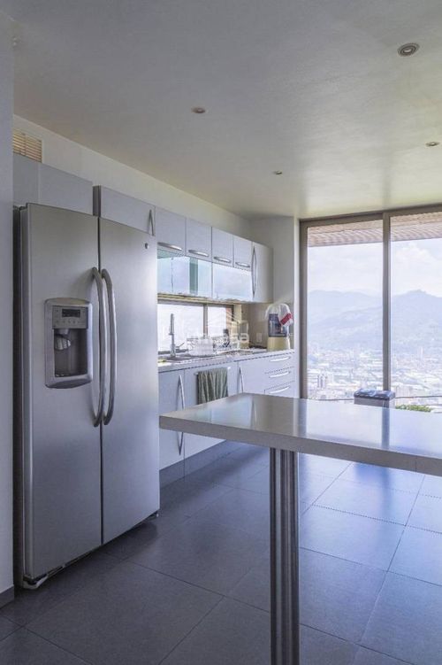 Casa de 4 alcobas en venta en Señorial, Envigado, 570 m² · foto 19 de 21
