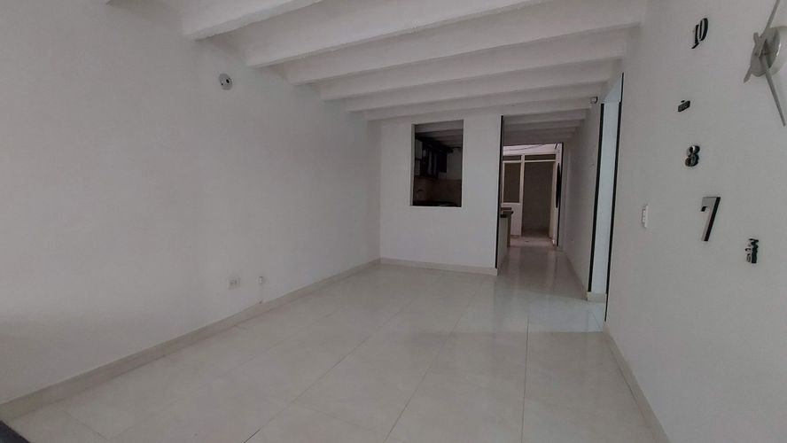 Casa de 7 alcobas en venta en Jardin, Ibagué, 250 m² · foto 3 de 18