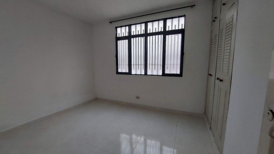 Casa de 7 alcobas en venta en Jardin, Ibagué, 250 m² · foto 7 de 18