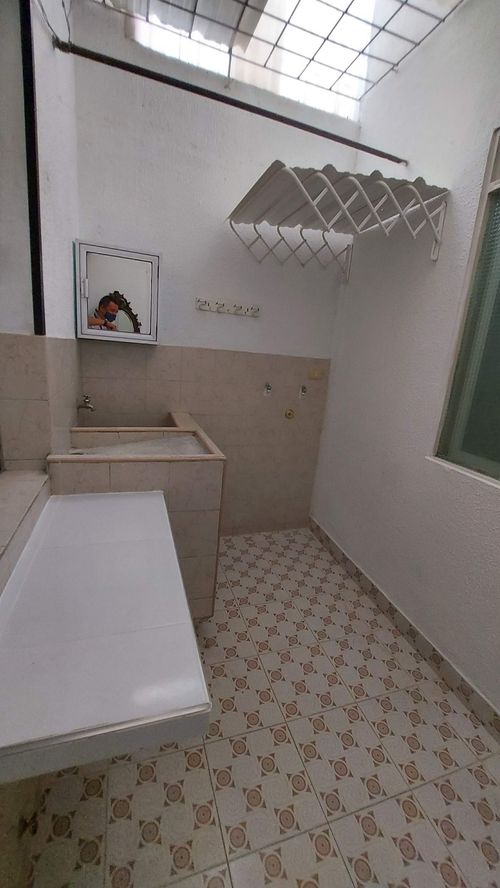 Casa de 7 alcobas en venta en Jardin, Ibagué, 250 m² · foto 8 de 18