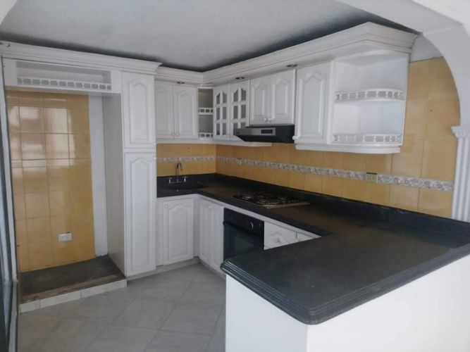 Casa de 7 alcobas en venta en Jardin, Ibagué, 250 m² · foto 12 de 18