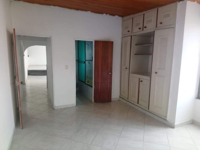 Casa de 7 alcobas en venta en Jardin, Ibagué, 250 m² · foto 13 de 18