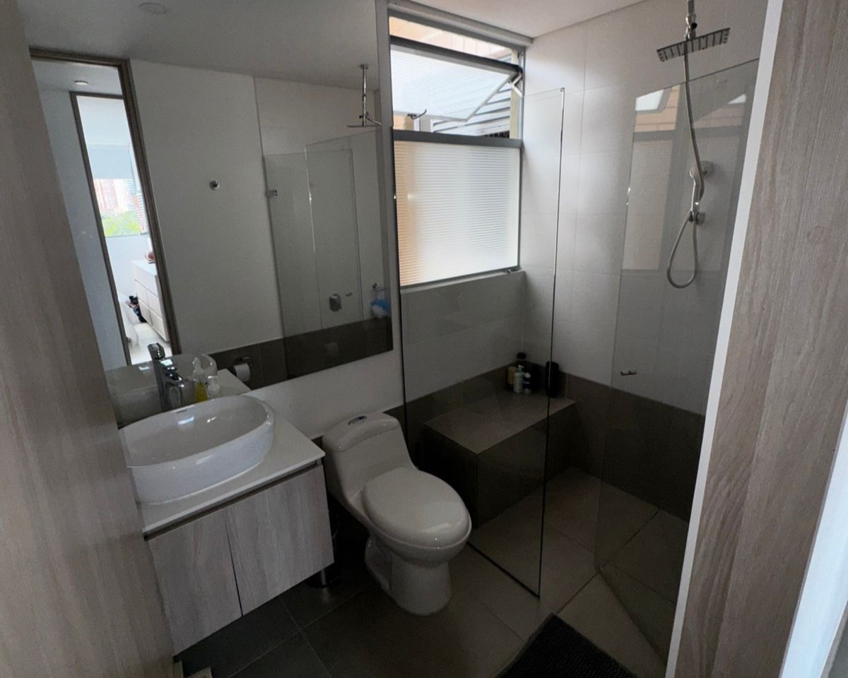 Apartamento en arriendo en Cumbres, Envigado · foto 8 de 11