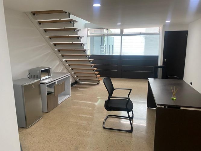 Oficina en arriendo en El Poblado, Medellín, 51 m² · foto 5 de 19