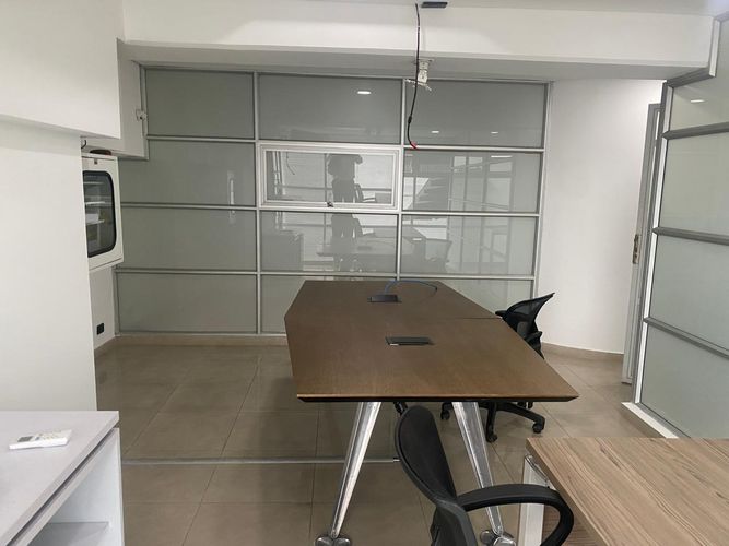 Oficina en arriendo en El Poblado, Medellín, 51 m² · foto 11 de 19