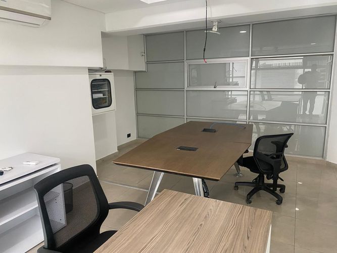 Oficina en arriendo en El Poblado, Medellín, 51 m² · foto 15 de 19