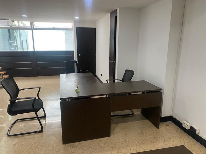 Oficina en arriendo en El Poblado, Medellín, 51 m² · foto 17 de 19