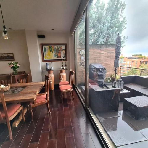 Apartamento en venta en Los Rosales, Bogotá · foto 3 de 5