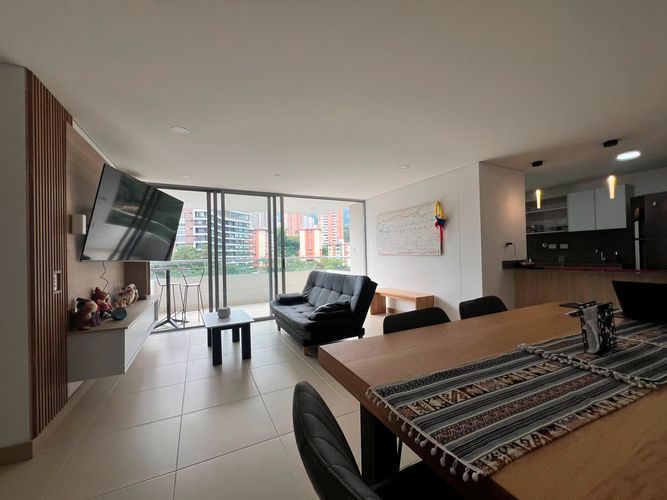 Apartamento de 3 alcobas en arriendo en Loma Benedictinos, Envigado, 115 m² · foto 4 de 17